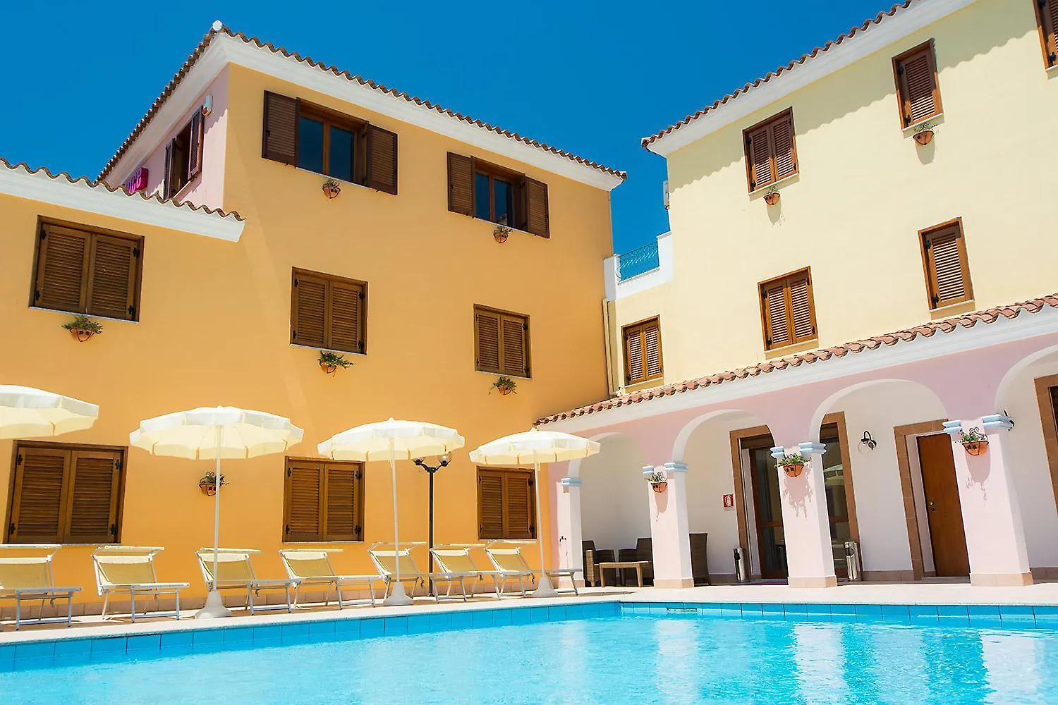 Residence Cala Viola Cala Liberotto Italien