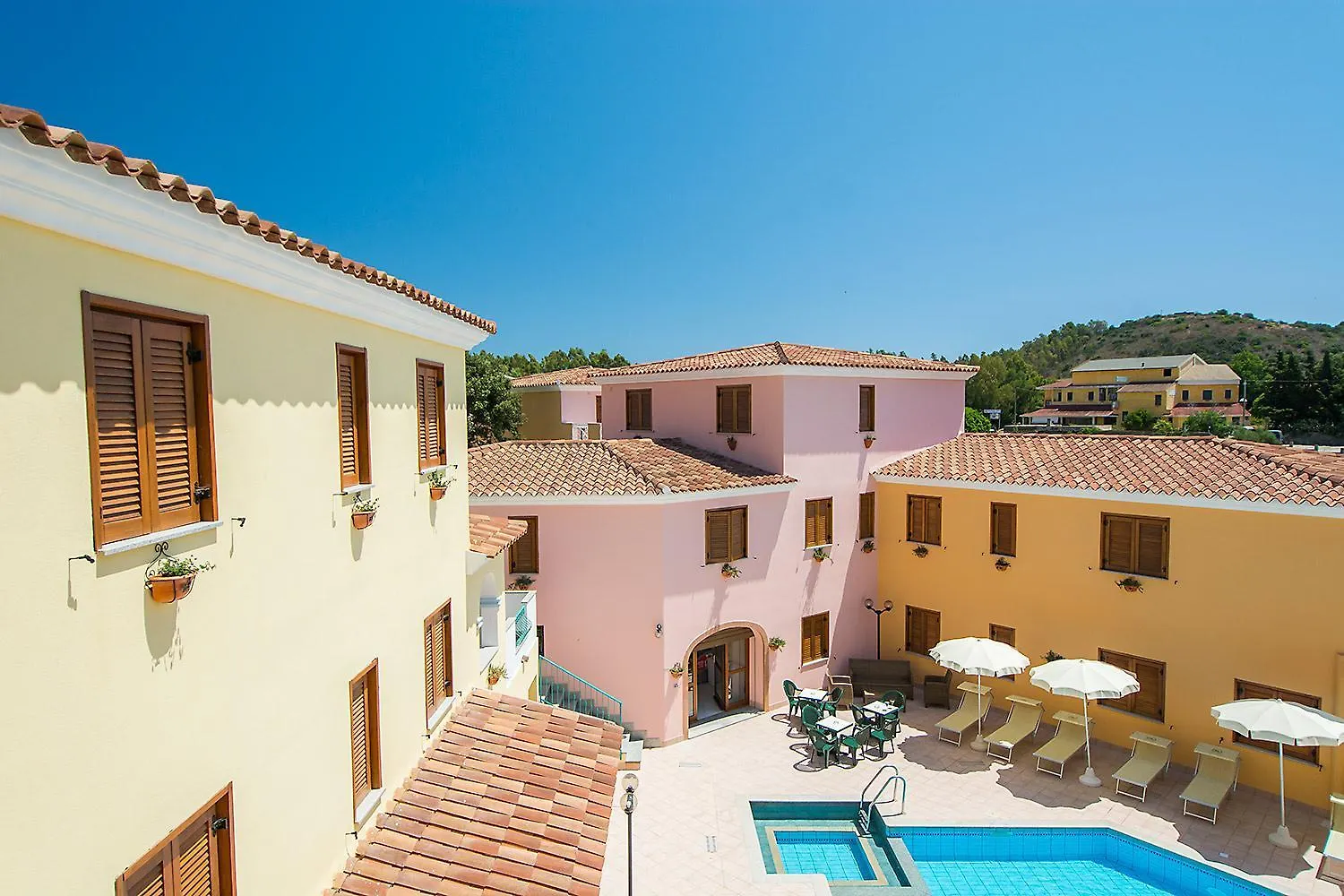 Residence Cala Viola Cala Liberotto Aparthotel