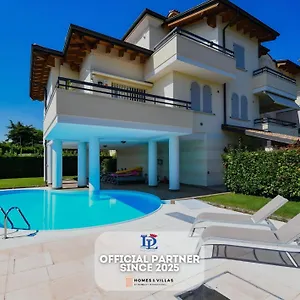https://a-casa-di-bea-sirmione.it-lombardy.com